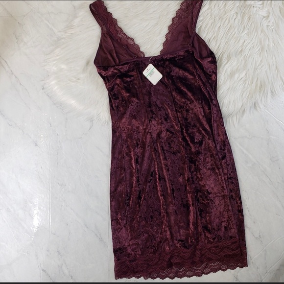 Free People Intimates Mini Velvet lace Dress Bnwt - Picture 4 of 6
